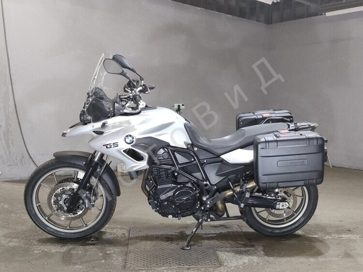 BMW F700GS